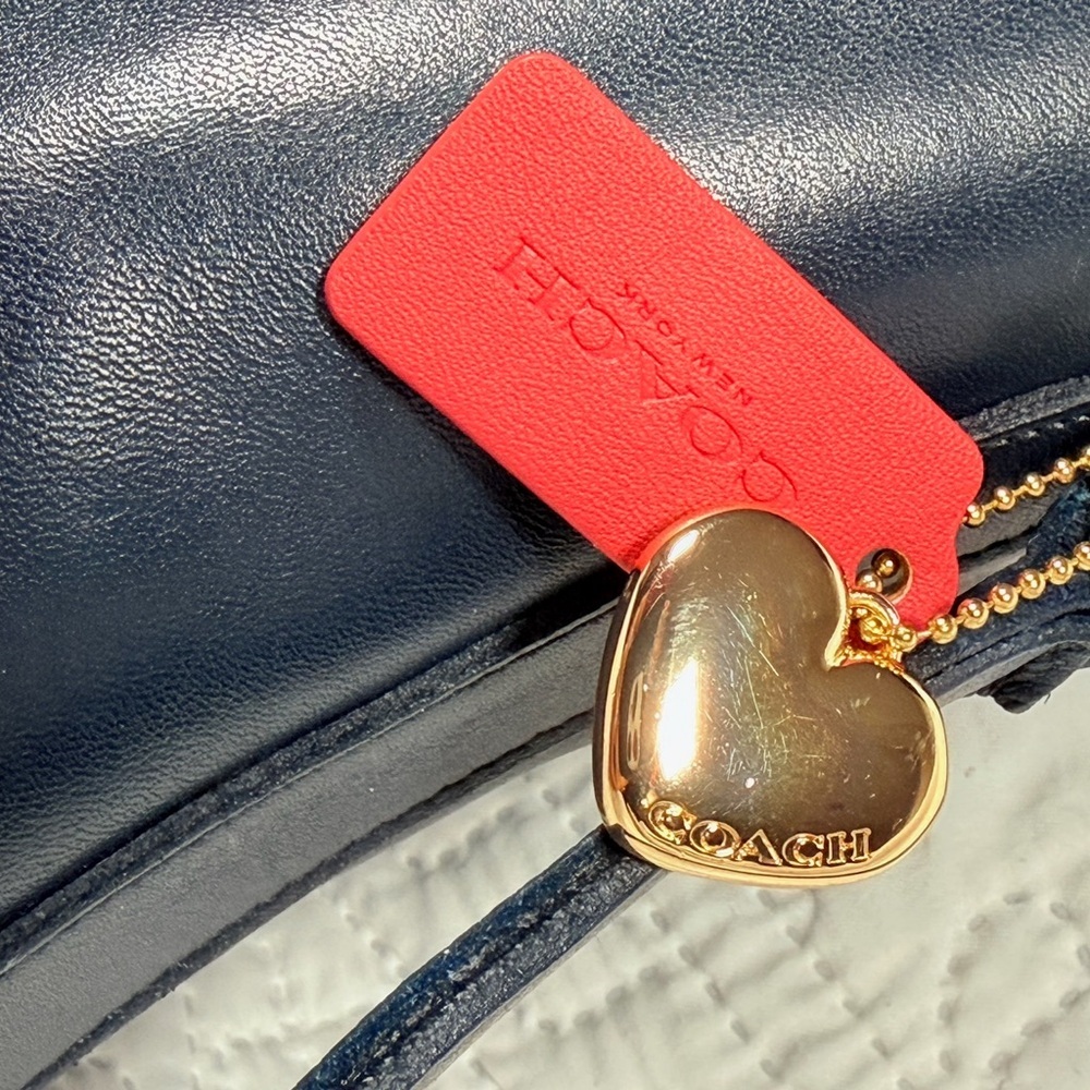 Vintage Coach Anderson 9976 in Navy Blue - Picture 8 of 8